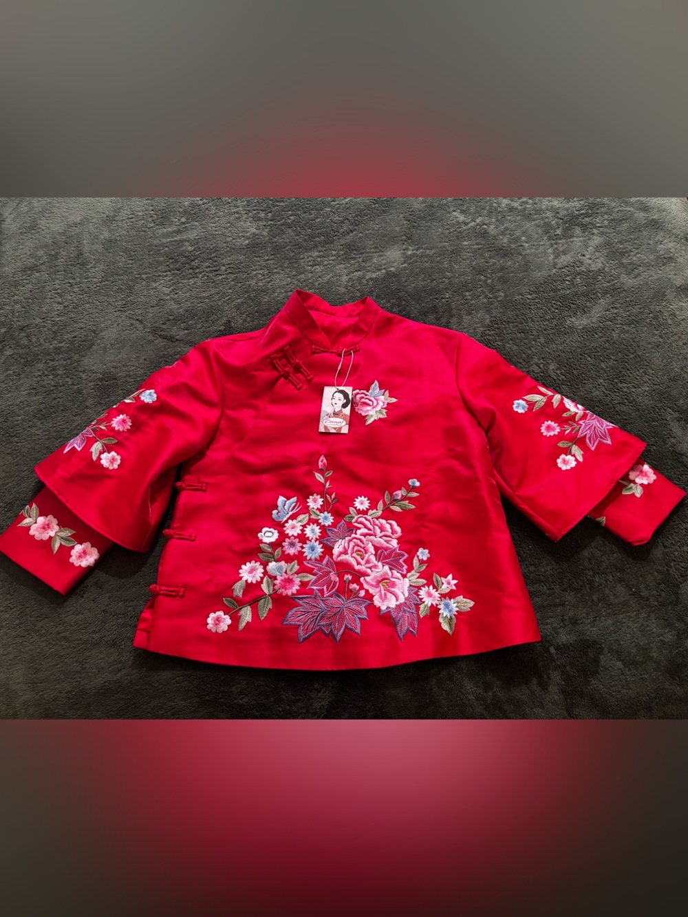Doveyaf NWT M Modern China Red Embroidered double sleeve top Chinese Halloween